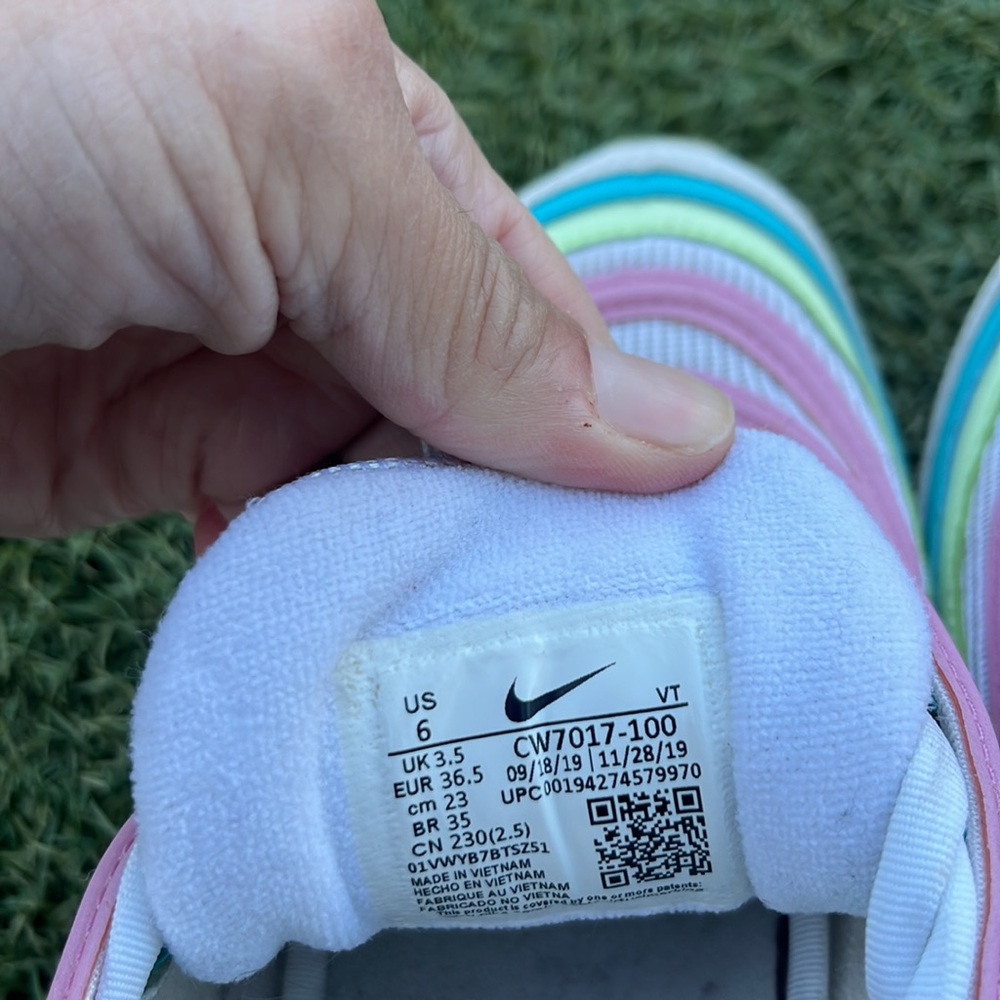 Woman’s Air max 97 sz 6 - Picture 5 of 8